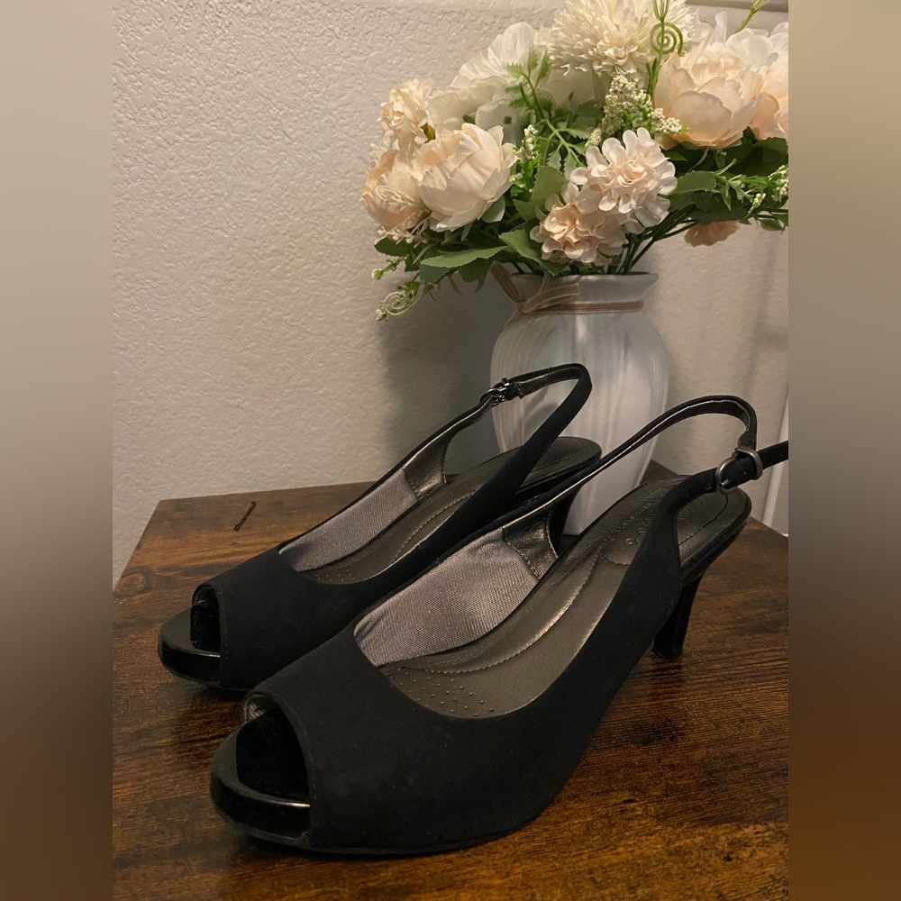 Life stride soft system heels